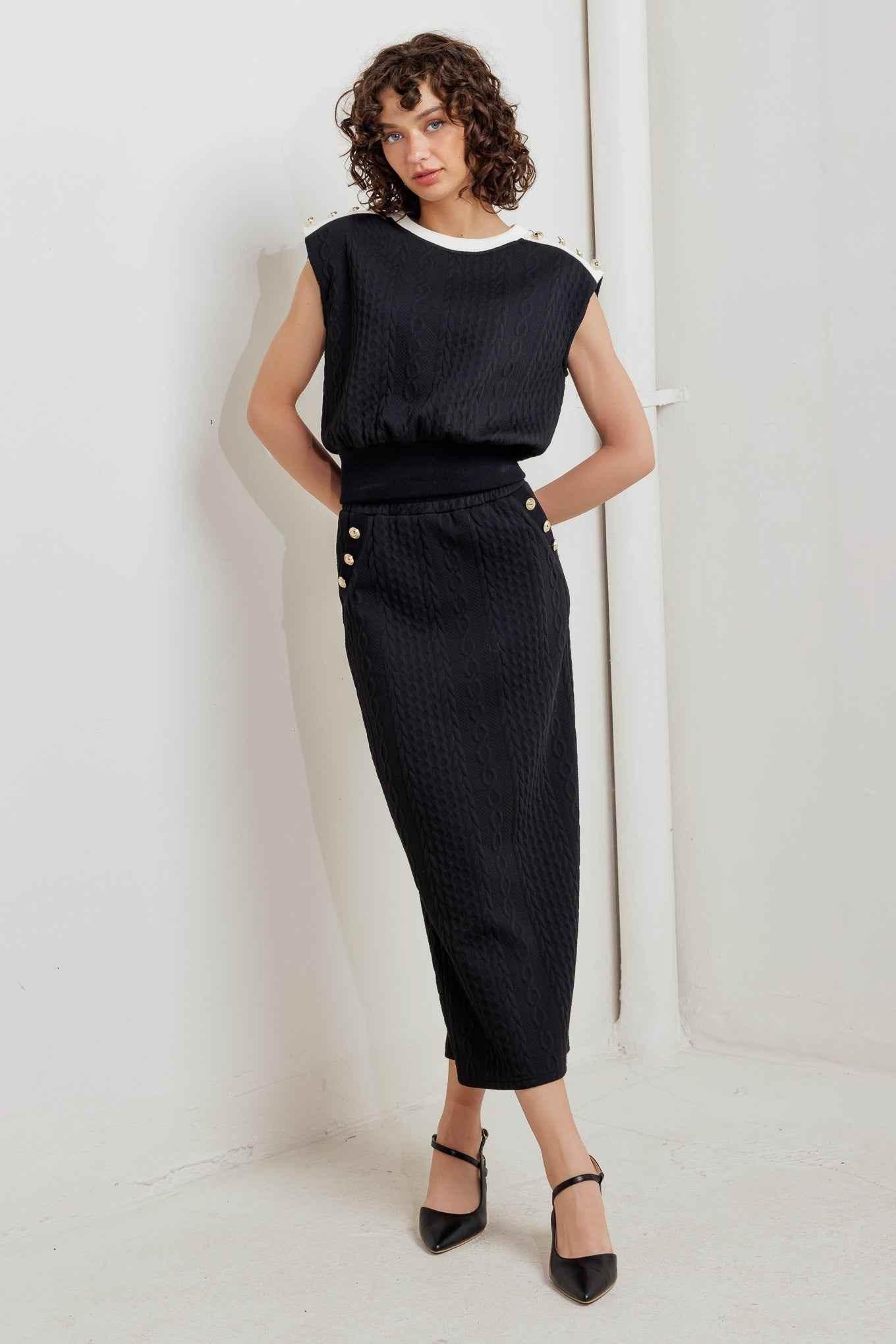 URBAN LUXE COMMAND KNIT MIDI SKIRT - GiFTiFY