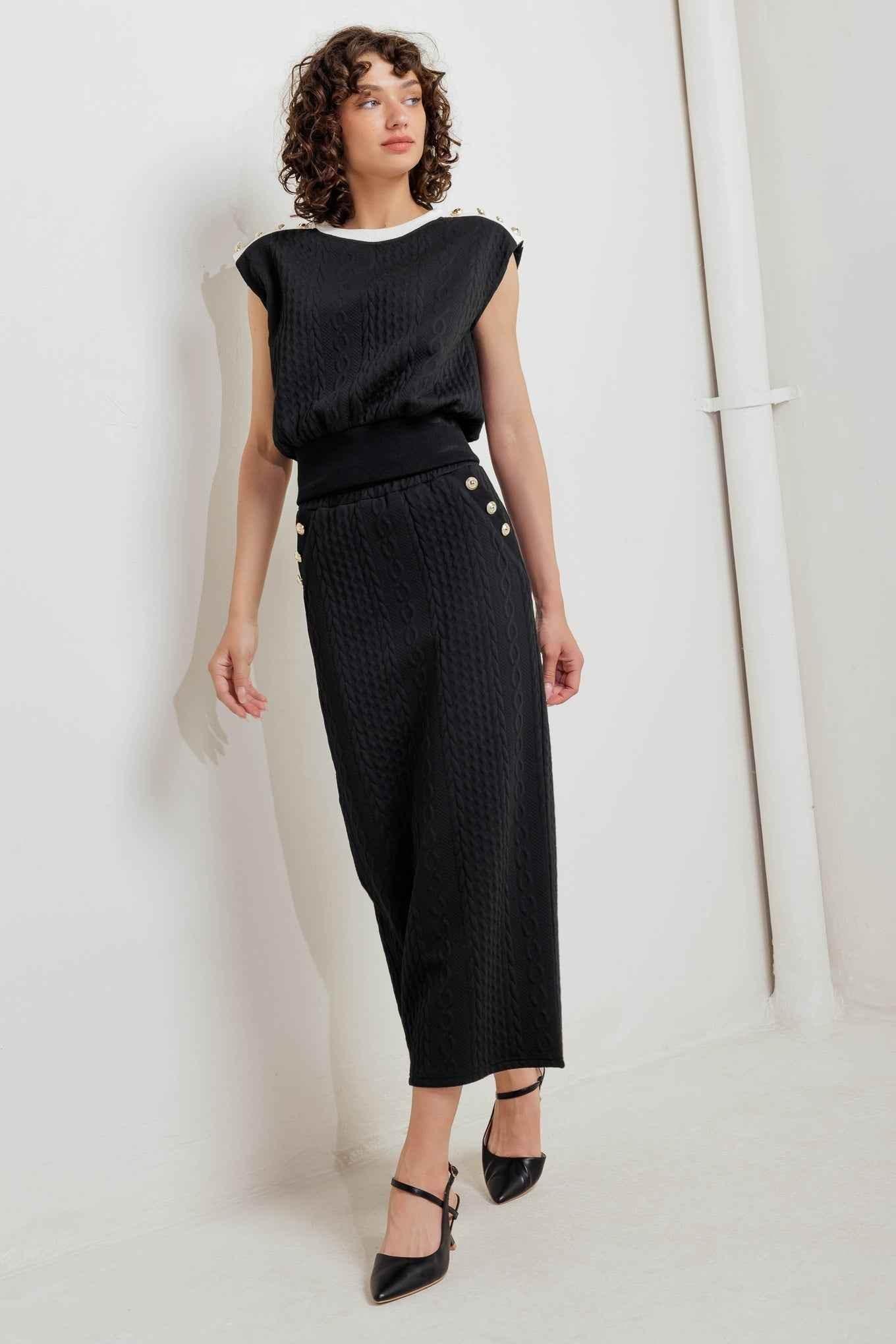 URBAN LUXE COMMAND KNIT MIDI SKIRT - GiFTiFY