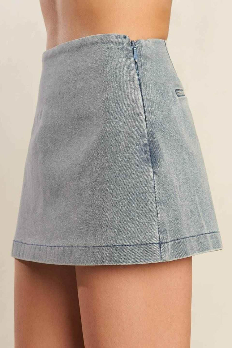 DAISY DATE DENIM SKORT - GiFTiFY