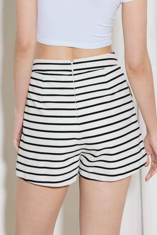 WILDFLOWER WANDER WOVEN SKORT