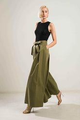 BE RIGHT BACK BLACK SWEATER TOP - GiFTiFY