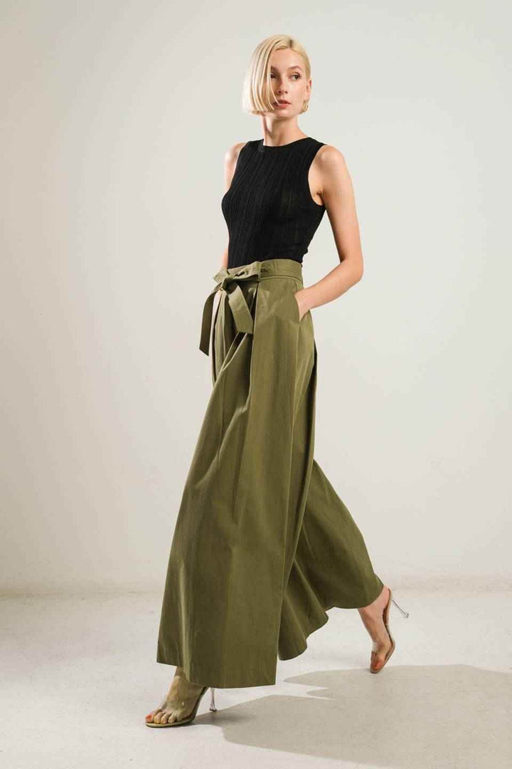 BE RIGHT BACK BLACK SWEATER TOP - GiFTiFY