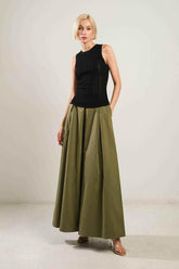 BE RIGHT BACK BLACK SWEATER TOP - GiFTiFY