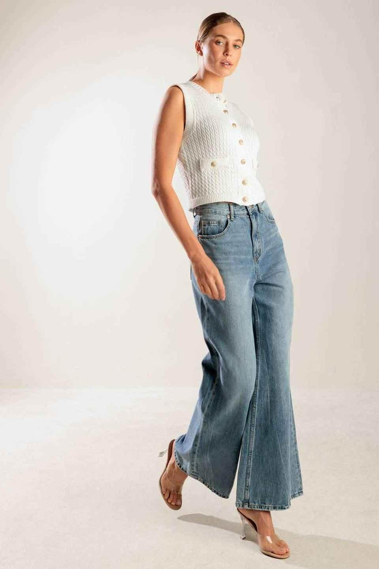 NOTHING LIKE IT WHITE KNIT VEST - GiFTiFY