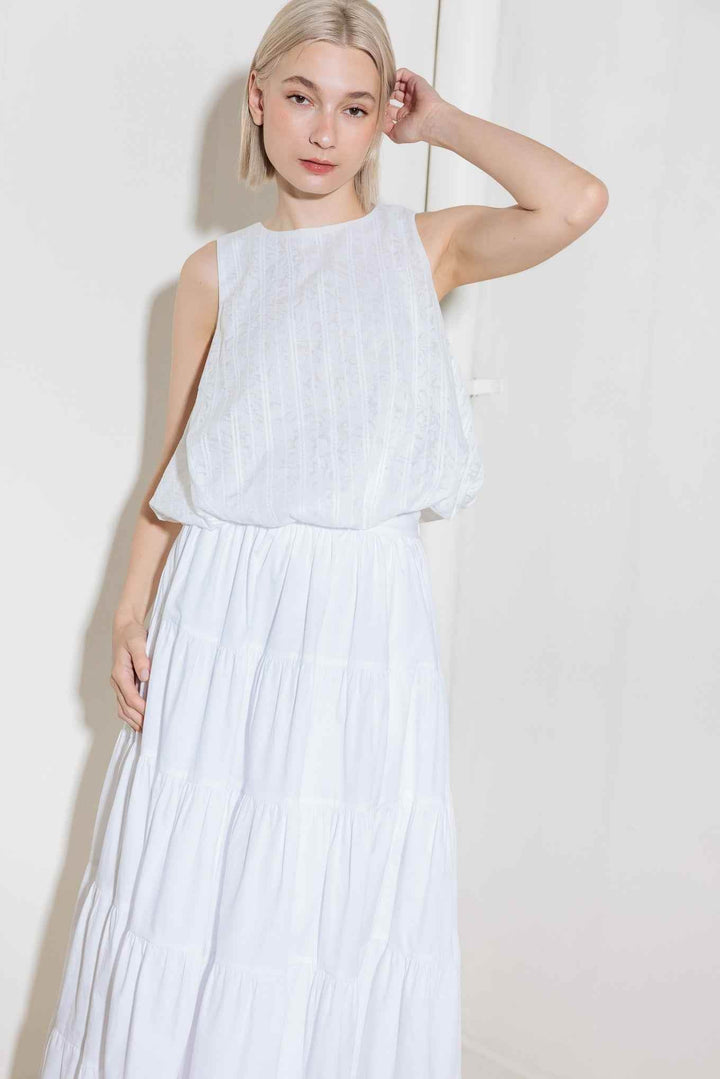 TIMELESS WITH EDGE WOVEN LACE TOP - GiFTiFY