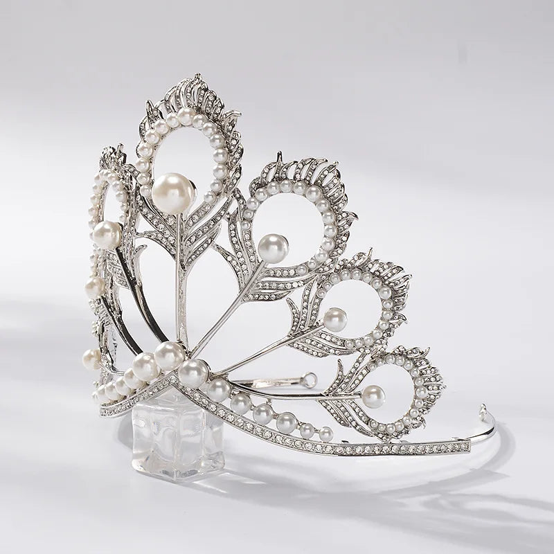 Luxury Miss Universe Crown Round Wedding Crystal Pearl Crowns Peacock Feather Tiaras Rhinestone Pageant Diadem CZ Coroa Novia DSERS