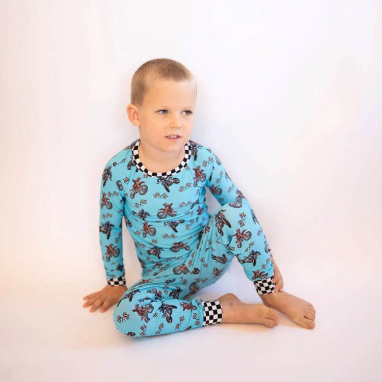 Two Piece Pajama Set - GiFTiFY