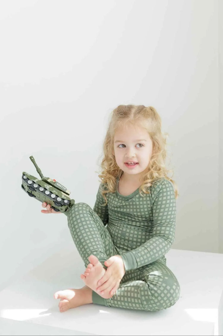 Desert Storm Plaid 2-Piece Set by 3rd Coast Limited