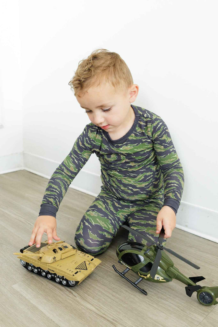 Tigger's Crazy Uncle 2-Piece Set