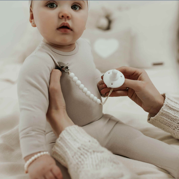 Lulababe Pacifier Clip - GiFTiFY