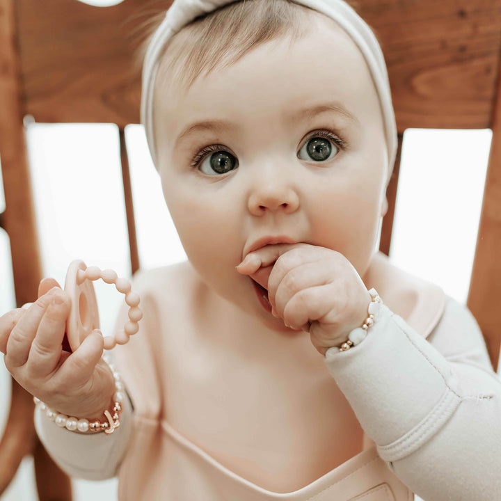 Classic - Set of Soft Vegan Leather Easy Clean Bibs 0-12 Months - GiFTiFY
