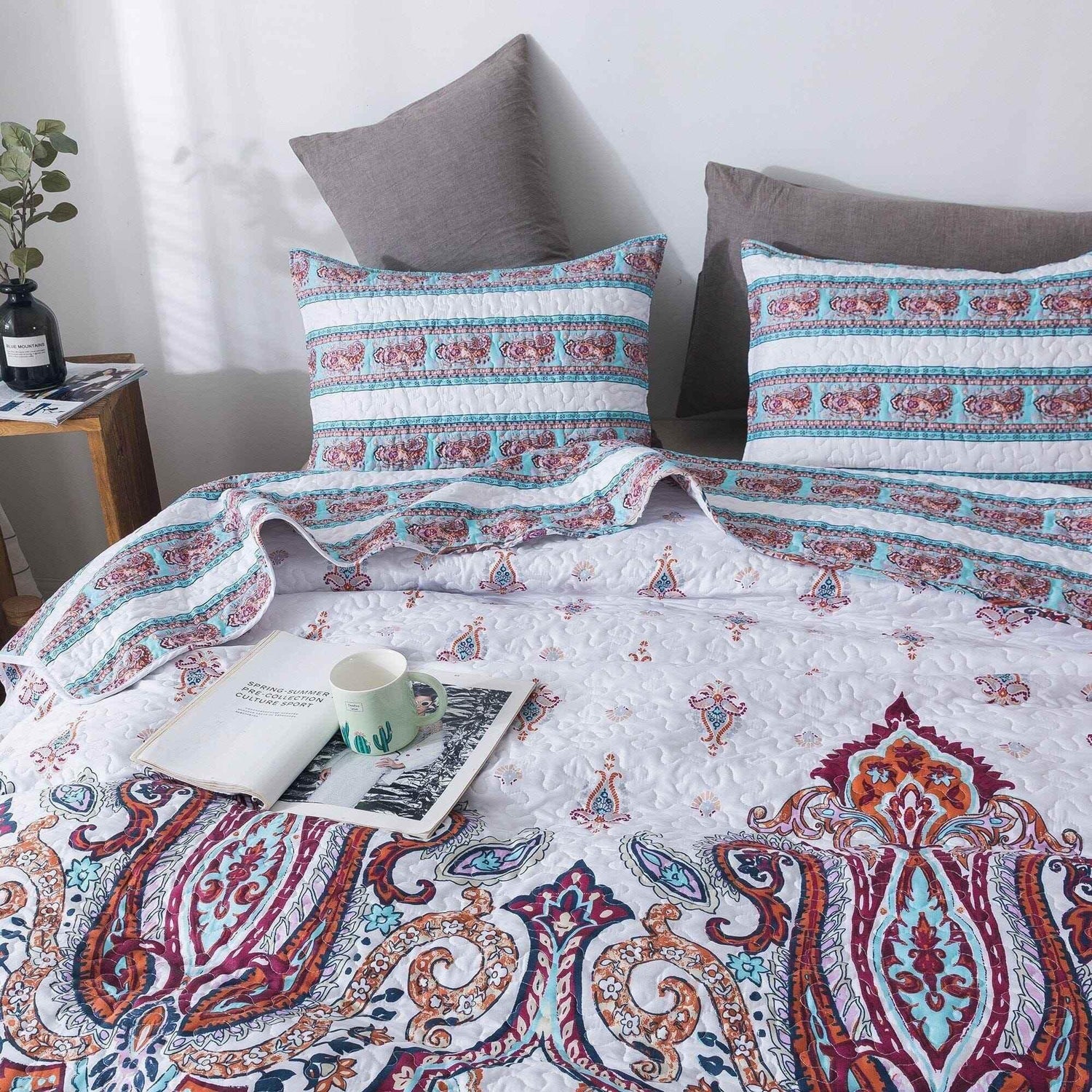 DaDa Bedding Bohemian Summertime White Blue Floral Paisley Bedspread Set (KSX-003) - GiFTiFY