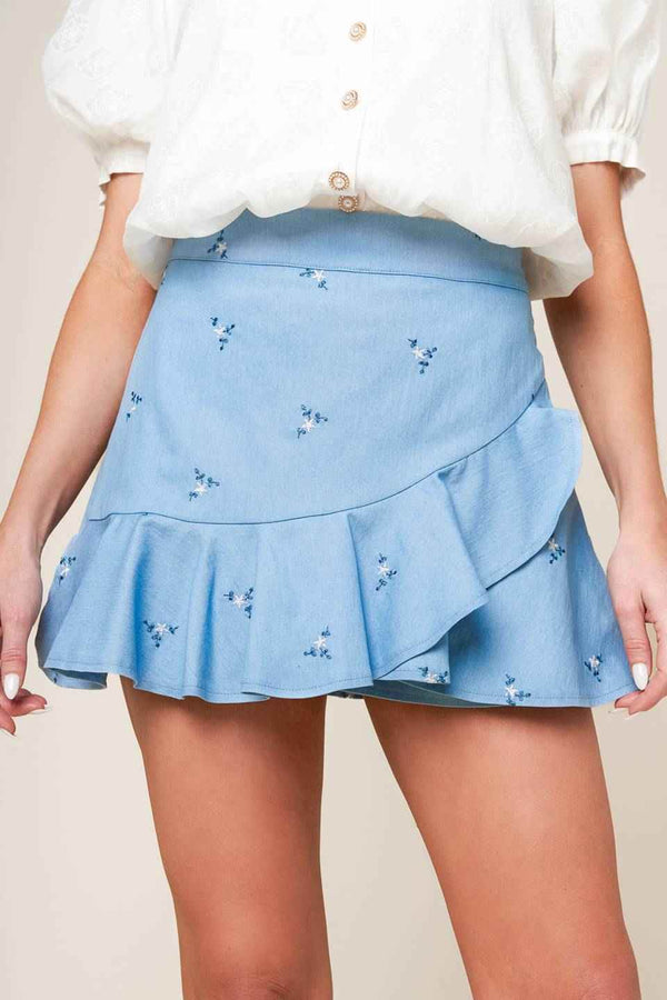MOMENT OF CLARITY LIGHT INDIGO WOVEN SKORT - GiFTiFY