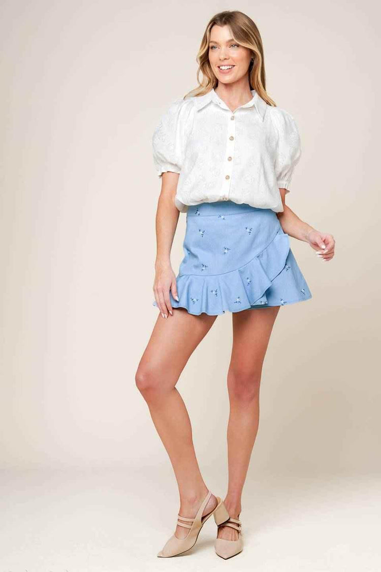 MOMENT OF CLARITY LIGHT INDIGO WOVEN SKORT - GiFTiFY