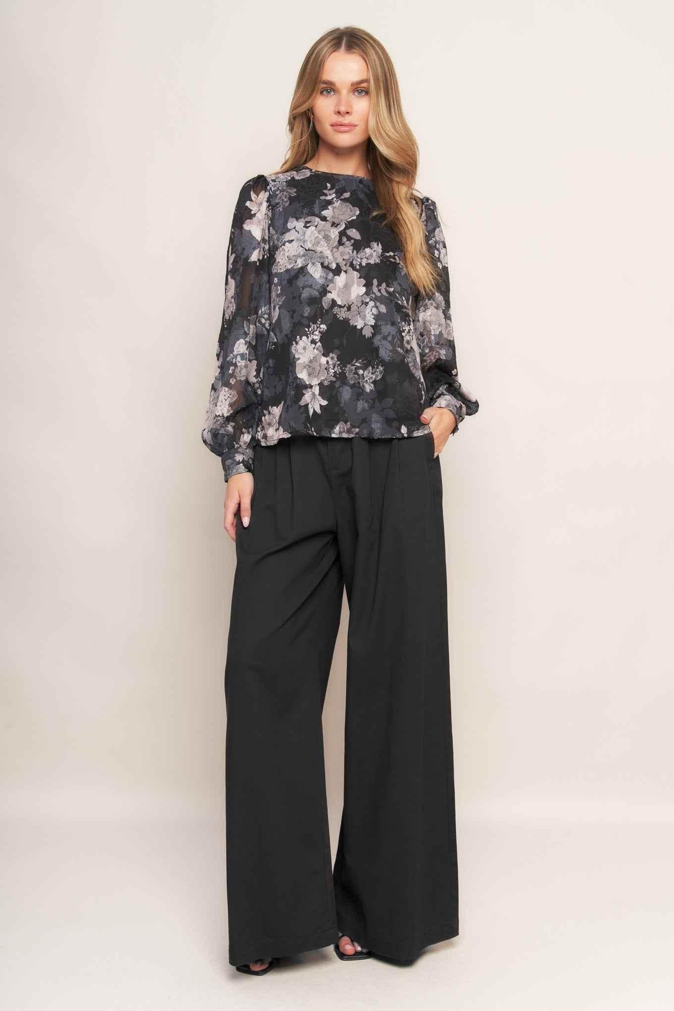 RUNAWAY HEARTS WOVEN TOP - GiFTiFY