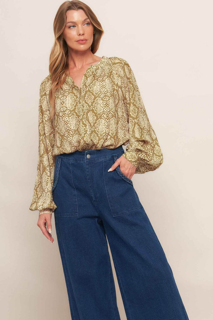 RETRO CHIC TAUPE WOVEN TOP - GiFTiFY
