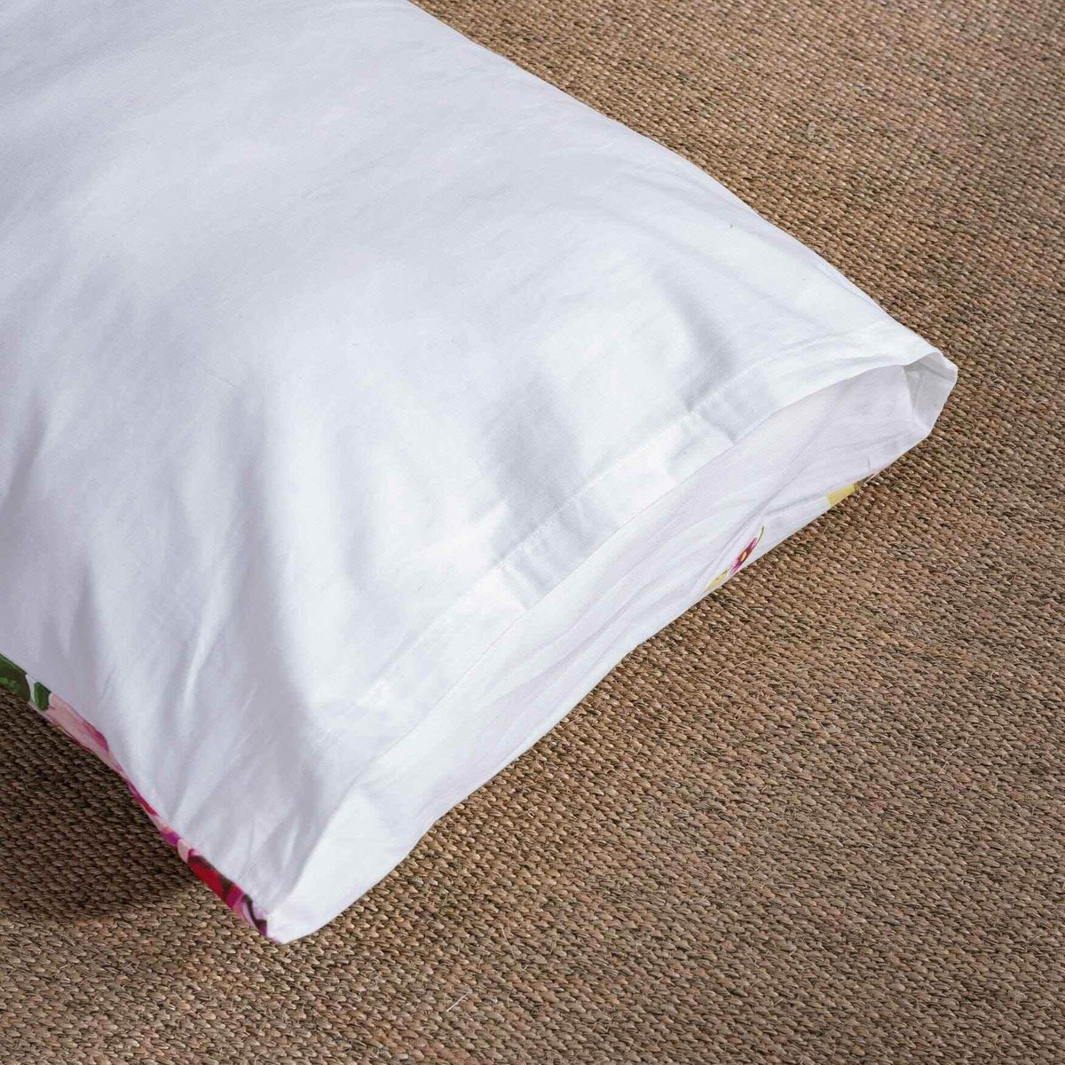 DaDa Bedding Romantic Roses Lovely Spring Pink Floral Fitted Bed Sheet w/ Pillow Cases (JHW879-Fitted) Sheet Sets by DaDalogy Bedding Collection