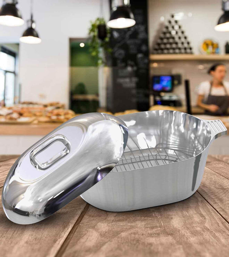 Oval Dutch Oven with Lid - 8 Quart (13 Inch) - GiFTiFY