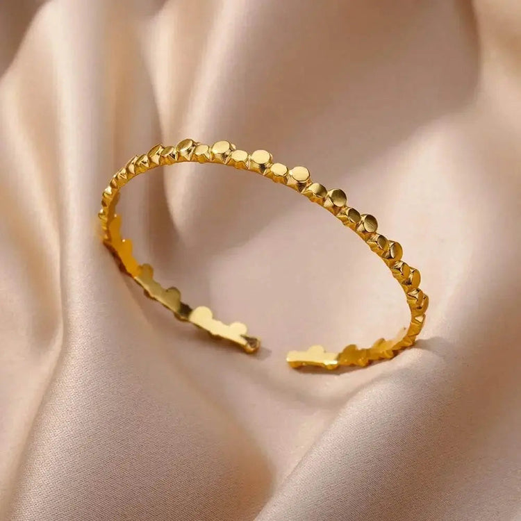 Adjustable Gold Nefertiti Inspired Cuff Bracelet - GiFTiFY