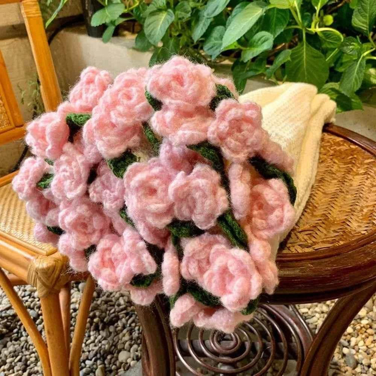 Creative Crochet Rose Bouquet Blanket Fashion Finished Rose Nap Blanket Soft Flower Hugging Blanket Valentine&