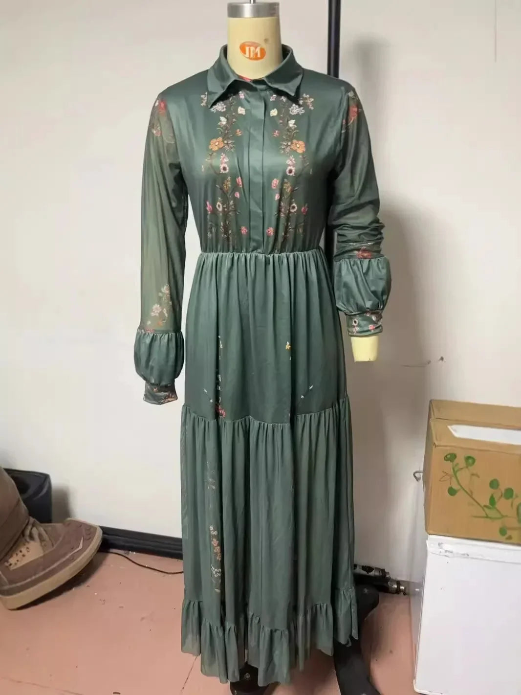 Women's Ethnic Retro Floral Print Pleated Long Dress Sexy Shirt Collar Buttons Maxi Gown for Party Fall Long Sleeve Bohemian DSERS