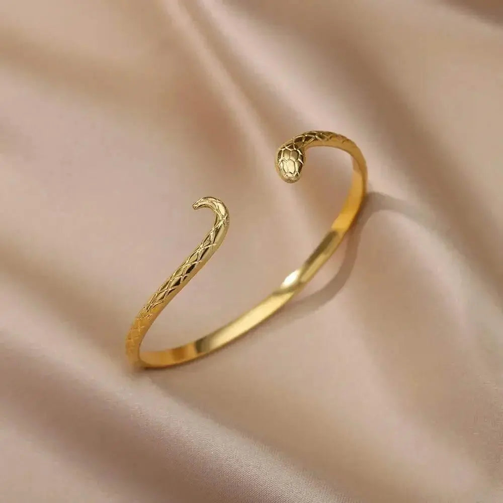 Adjustable Gold Nefertiti Inspired Cuff Bracelet - GiFTiFY