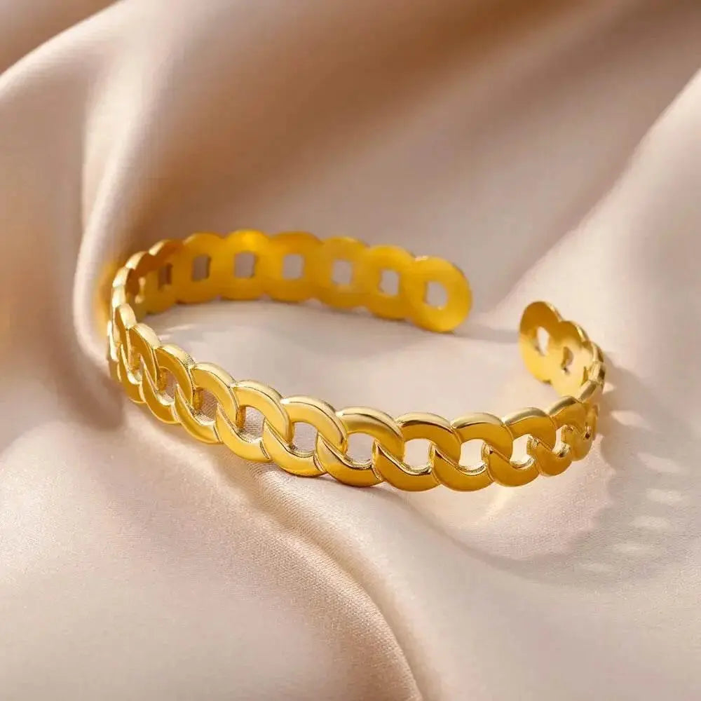 Adjustable Gold Nefertiti Inspired Cuff Bracelet - GiFTiFY