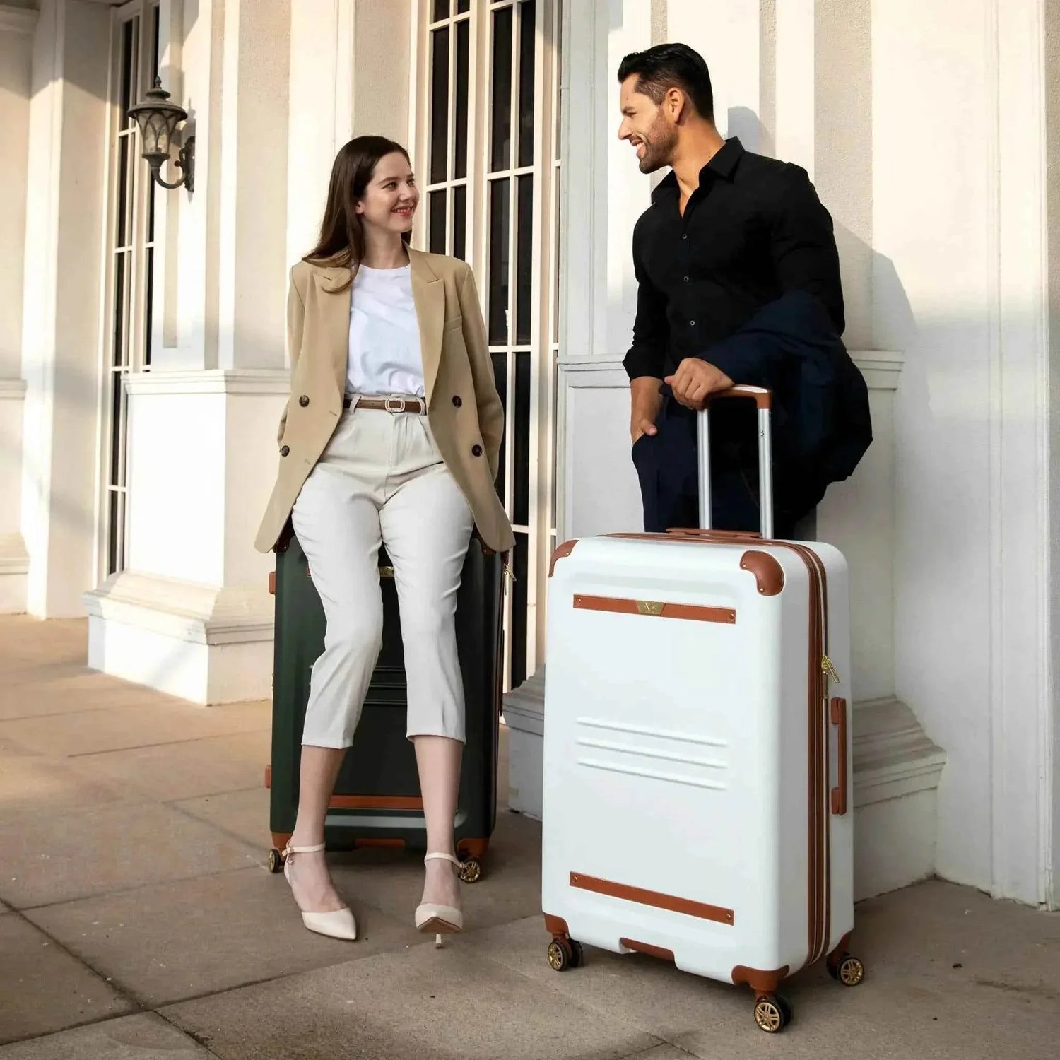 Vintage 3 Piece Expandable Retro Luggage Set - GiFTiFY