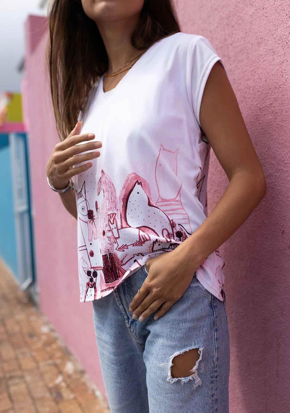 The Horse Fair in Rose Loose Fitting V Neck Shirt - GiFTiFY