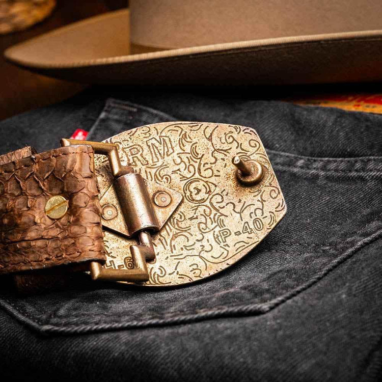 Arkansas Belt Brown - GiFTiFY