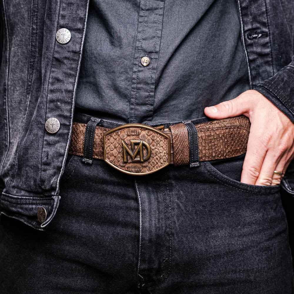 Arkansas Belt Brown - GiFTiFY