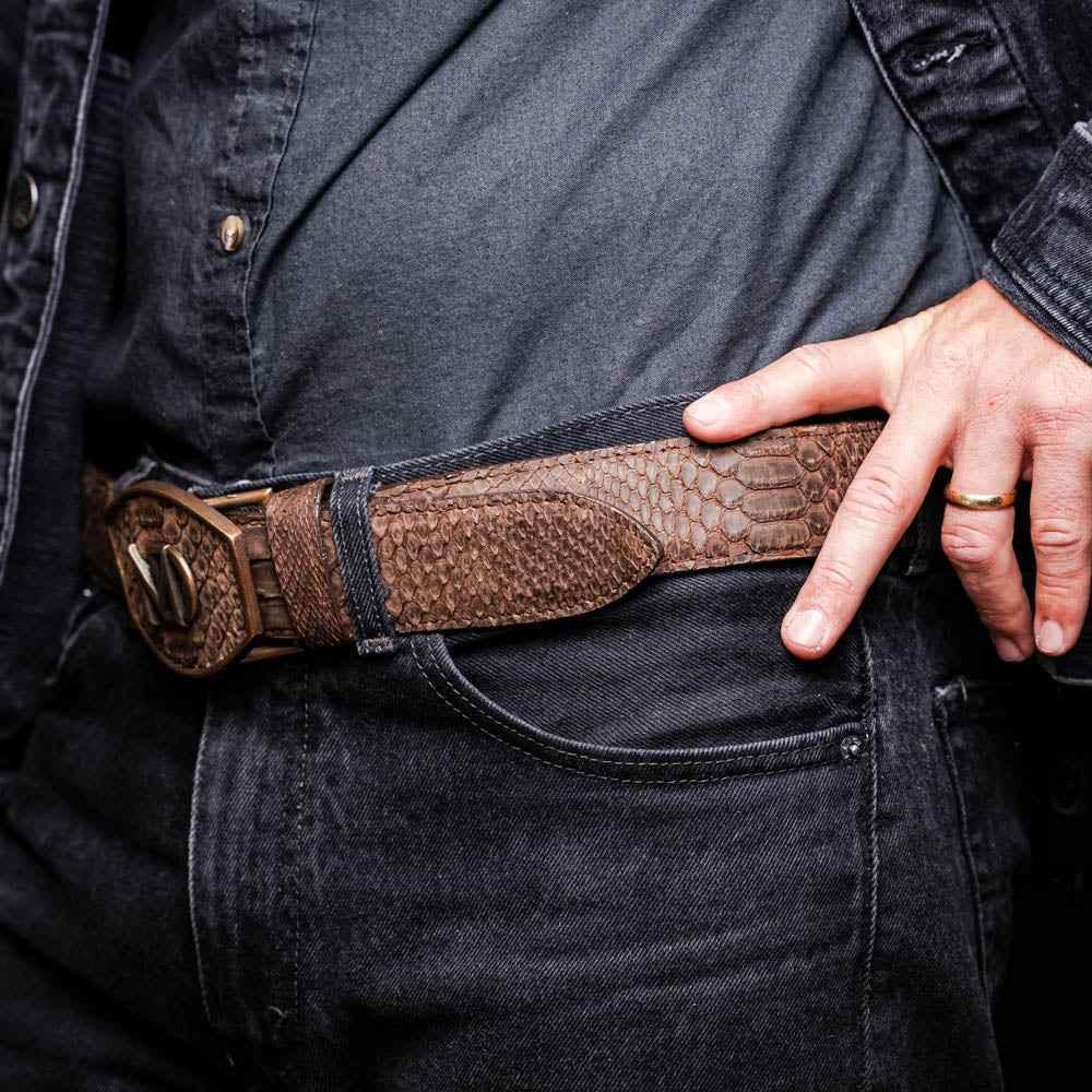 Arkansas Belt Brown - GiFTiFY