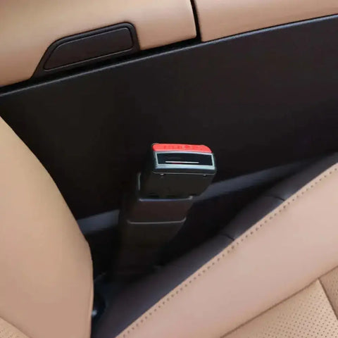 Black Red Car Seat Belt Extender - GiFiFY