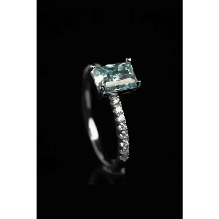 Blue Gemstone 2 Carat Moissanite Ring - GiFTiFY