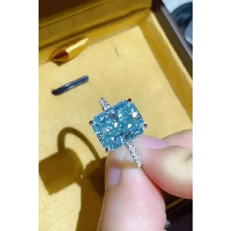 Blue Gemstone 2 Carat Moissanite Ring Jewlery by Trendsi
