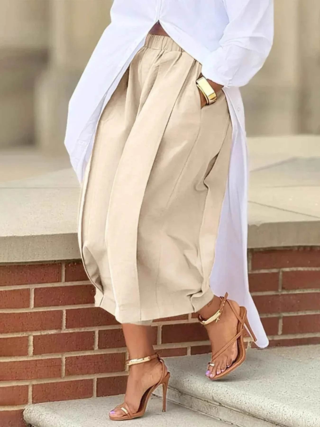 Plus Size Wide Leg Pleated Detail Cropped Pants - GiFTiFY