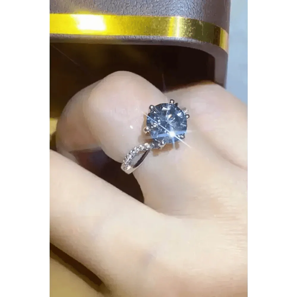 Diamond Twisted Band Ring Turn Heads 2 Carat Moissanite Ring Jewlery by Trendsi