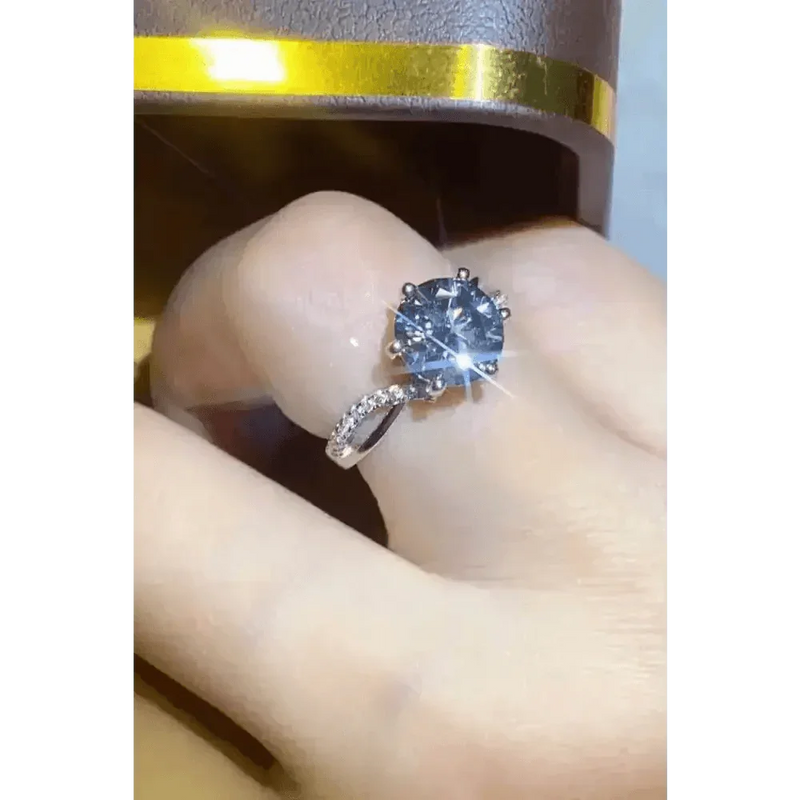 Diamond Twisted Band Ring Turn Heads 2 Carat Moissanite Ring Jewlery by Trendsi