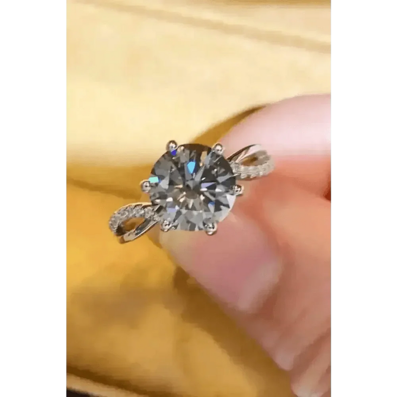 Diamond Twisted Band Ring Turn Heads 2 Carat Moissanite Ring Jewlery by Trendsi