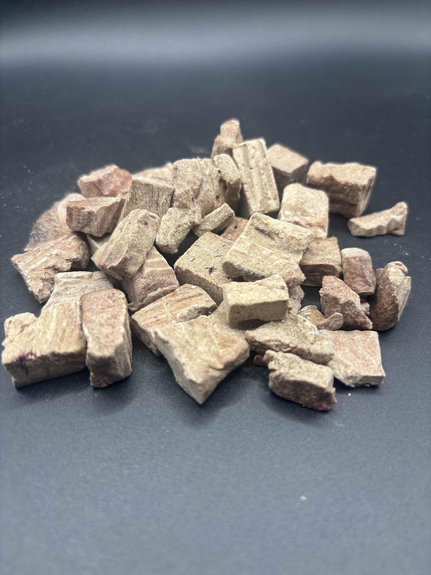Human-Grade Freeze Dried Dog Treats / Cat Treats | 100% Beef Liver Bussin’ Bites Beefin’ It Up - GiFTiFY