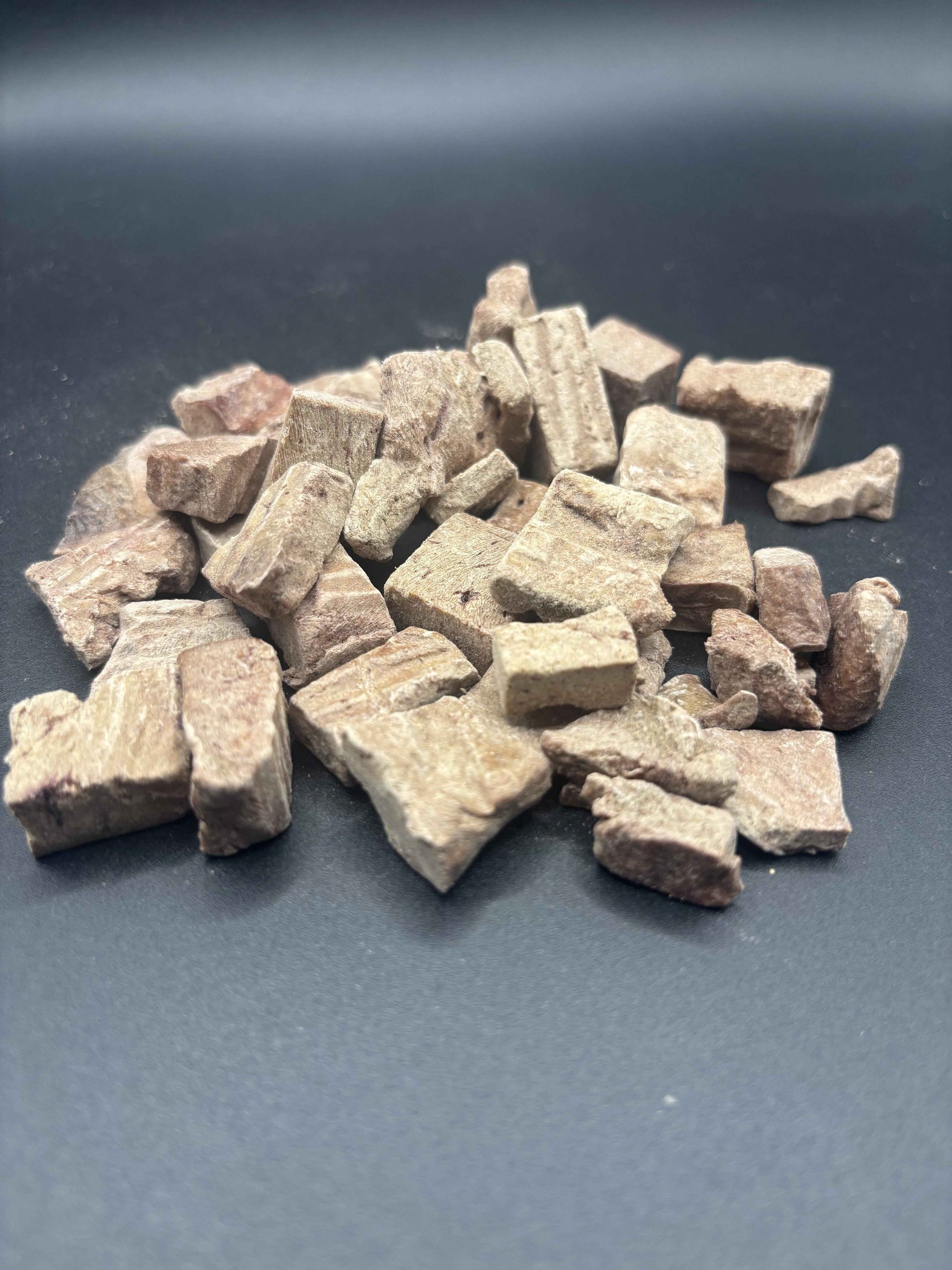Human-Grade Freeze Dried Dog Treats / Cat Treats | 100% Beef Liver Bussin’ Bites Beefin’ It Up