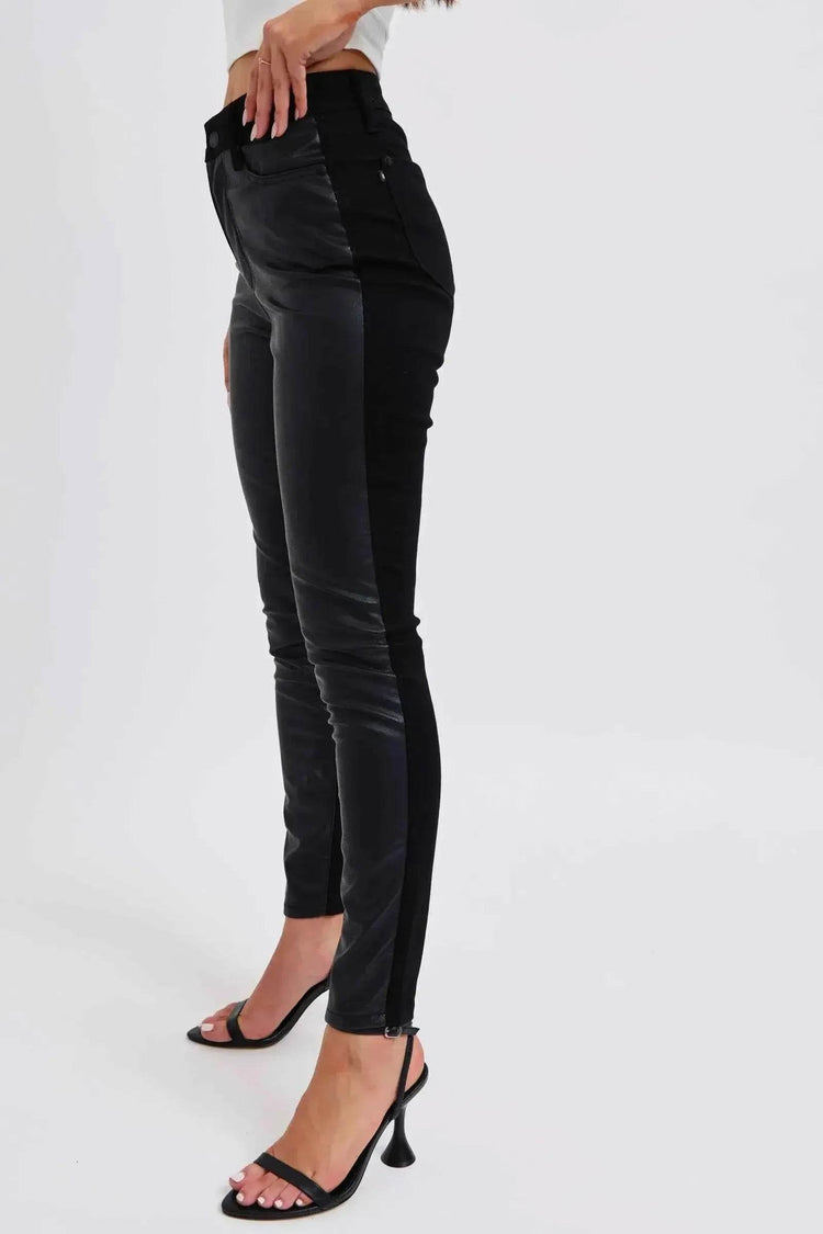 Judy Blue Plus Size HW Faux Leather Skinny Pants - GiFTiFY