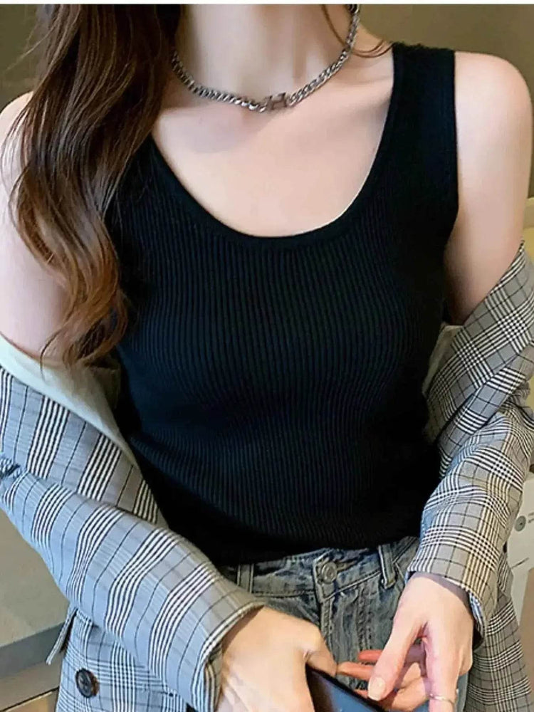 Plus Size Ribbed Scoop Neck Tank - GiFTiFY