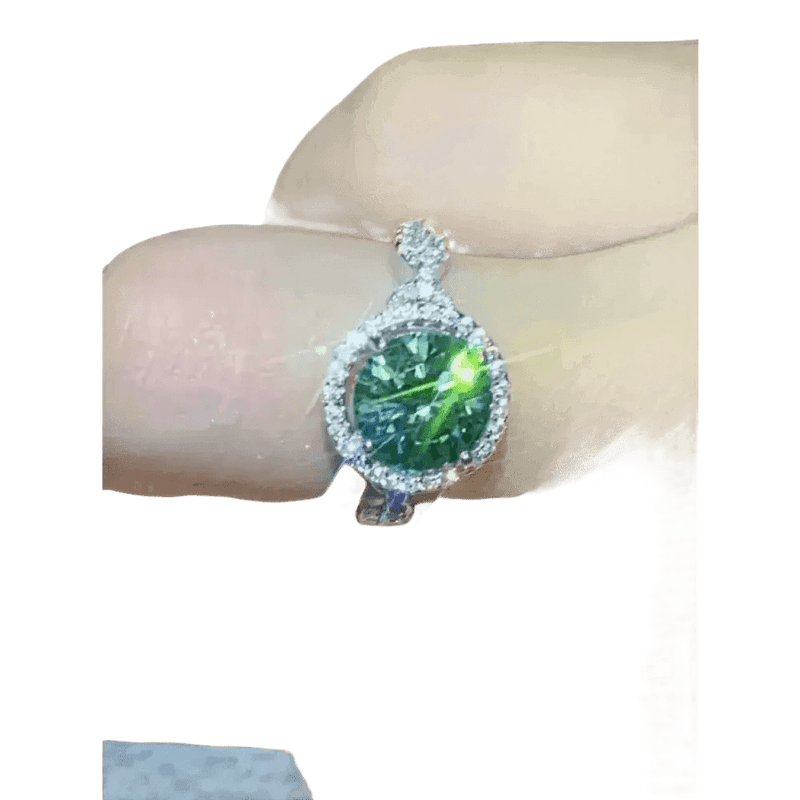 Emerald Green Moissanite Ring Jewlery by EBOYGIFTS