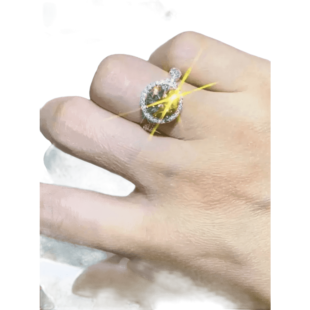 Emerald Green Moissanite Ring Jewlery by EBOYGIFTS