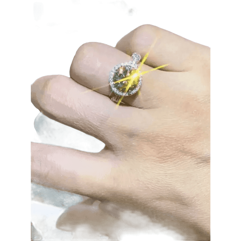 Emerald Green Moissanite Ring Jewlery by EBOYGIFTS