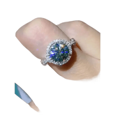 Emerald Green Moissanite Ring - GiFTiFY