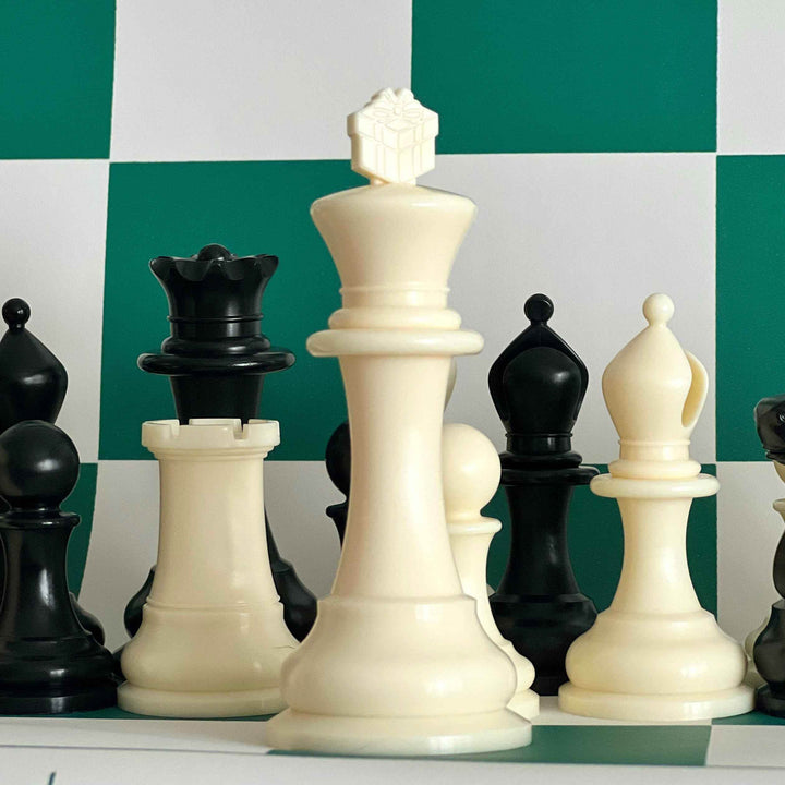 The Gift of Chess Lightweight Tournament Chess Set - GiFTiFY
