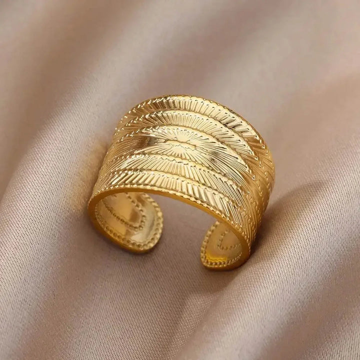 Gold Geometric Stainless Steel Ring - GiFTiFY