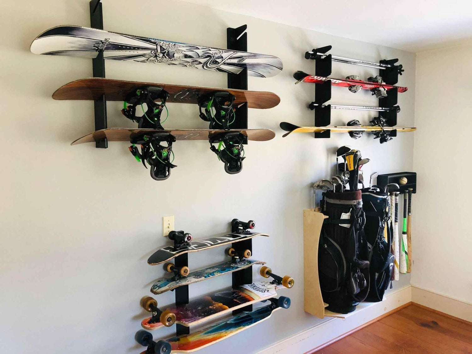 HANGTHIS Up Snowboard Rack, Snow Equipment, Snowboard Storage - GiFTiFY